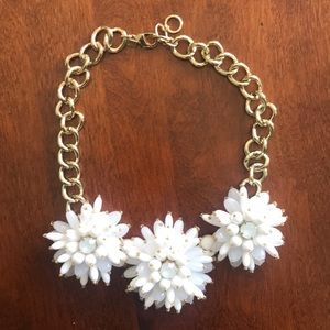Banana Republic - Dahlia Burst necklace